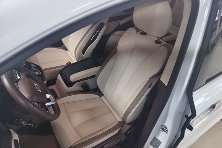 Used Bestune M9 2023 2.0T Ultimate Edition Left Front Seat