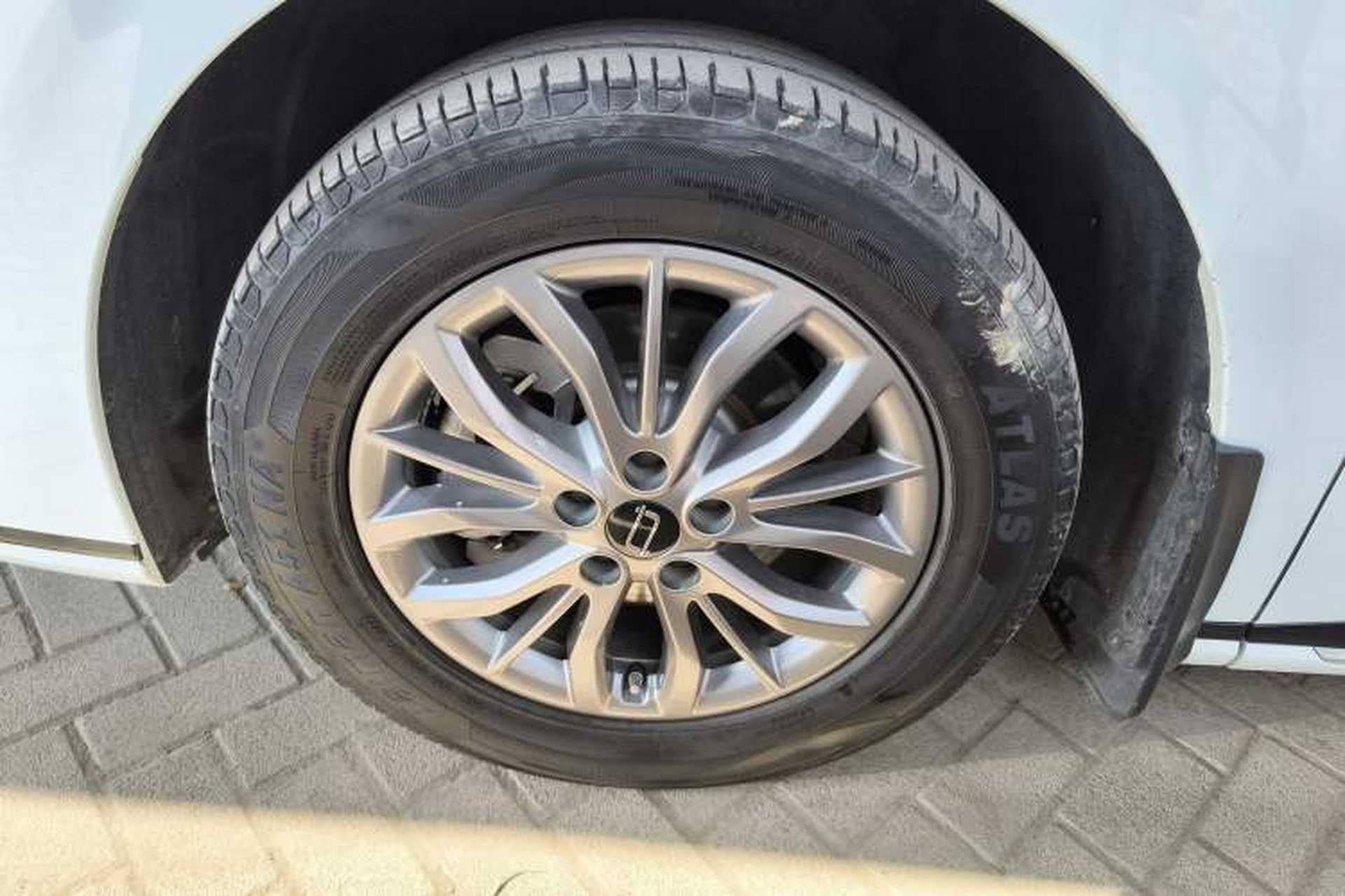 Used Bestune M9 2023 2.0T Ultimate Edition Left Front Wheel Hub