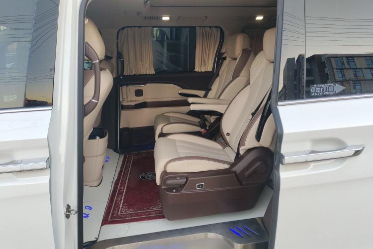 Used Bestune M9 2023 2.0T Prestige Edition Left Rear Seat