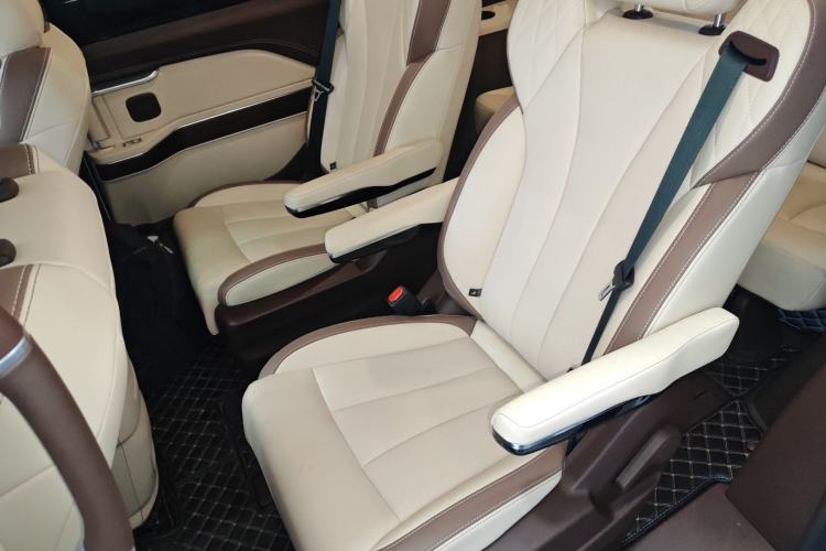 Used Bestune M9 2023 2.0T Prestige Edition Left Rear Seat