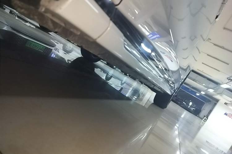 Used Bestune M9 2023 2.0T Ultimate Edition Left Side Sill