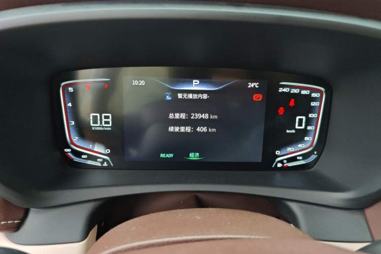 Used Bestune M9 2023 2.0T Ultimate Edition Odometer Close Up