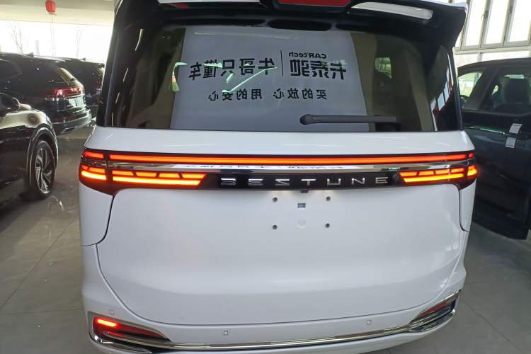 Used Bestune M9 2023 2.0T Prestige Edition Rear