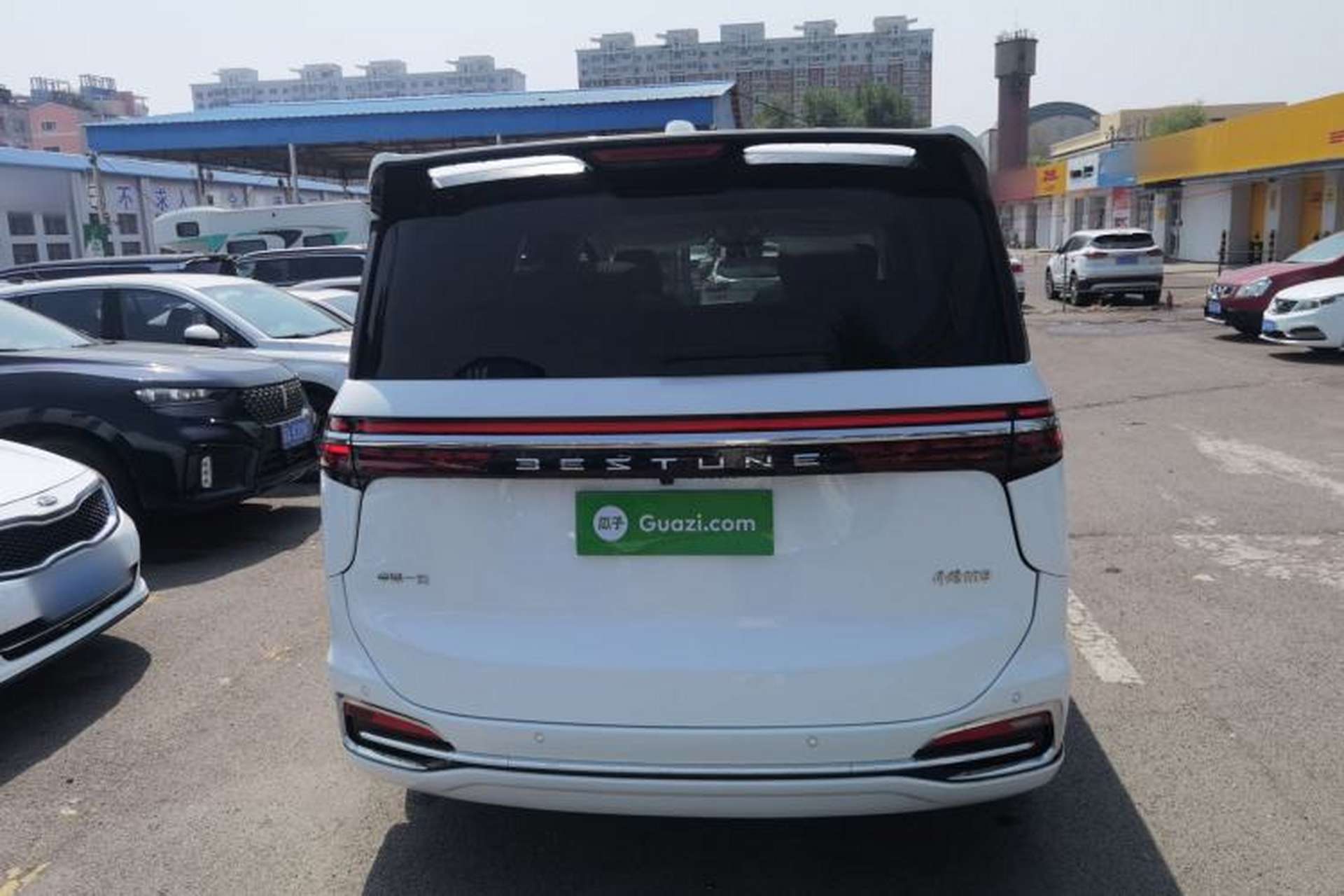 Used Bestune M9 2023 2.0T Prestige Edition Rear