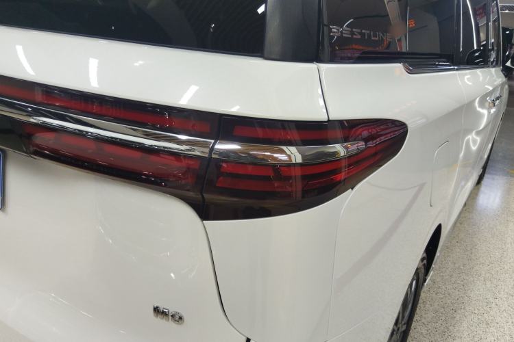 Used Bestune M9 2023 2.0T Prestige Edition Right Rear Taillight