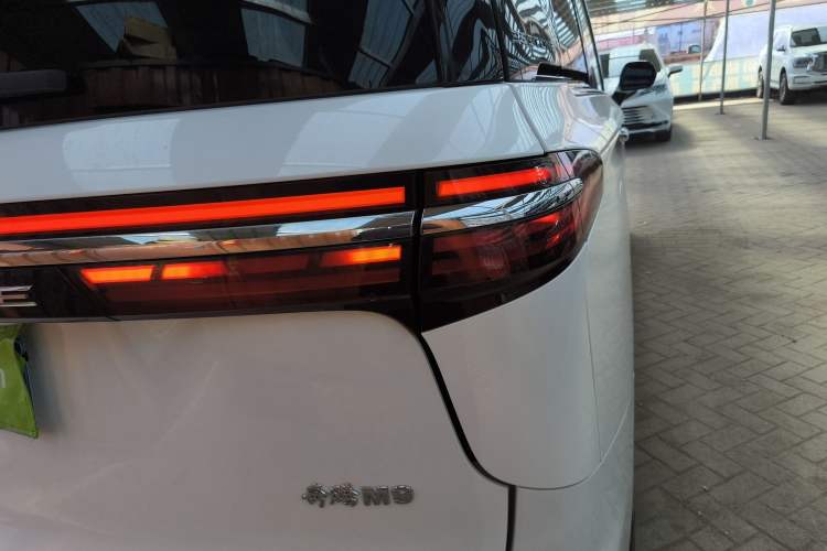 Used Bestune M9 2023 2.0T Ultimate Edition Right Rear Taillight