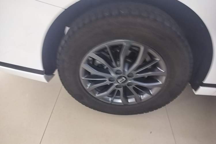Used Bestune M9 2023 2.0T Ultimate Edition Right Rear Wheel Hub