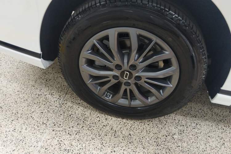 Used Bestune M9 2023 2.0T Prestige Edition Right Rear Wheel Hub