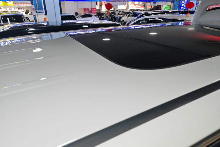 Used Bestune M9 2023 2.0T Prestige Edition Roof