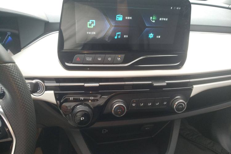 Used Bestune NAT 2023 PRO Comfortable Travel Battery-Swap Version 401km Audio And AC Panel