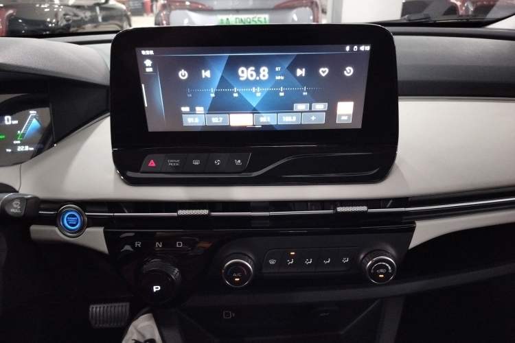 Used Bestune NAT 2023 PRO Comfort Travel Edition 419km Audio And AC Panel