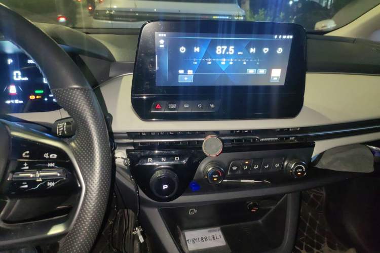 Used Bestune NAT 2022 Comfort Travel Version 100kW 419km Audio And AC Panel