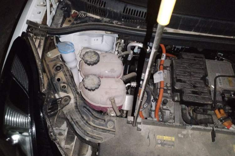 Used Bestune NAT 2023 PRO Comfortable Travel Extended Range Battery-Swap Version 401km Engine Bay Right
