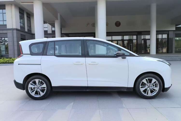 Used Bestune NAT 2022 Comfortable Travel Battery-Swap Version 100kW 401km Exterior 2
