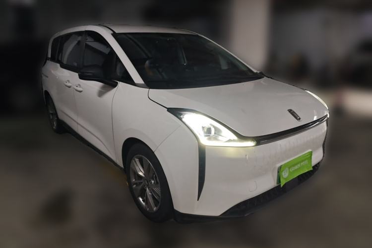 Used Bestune NAT 2021 Ride-Hailing Version Front Right 45 Deg