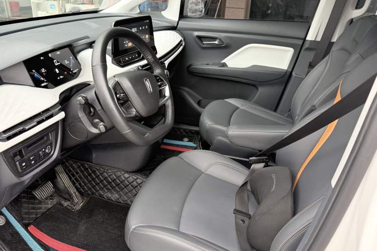 Used Bestune NAT 2022 Enjoy Travel Battery-Swap Version 100kW 401km Interior 2