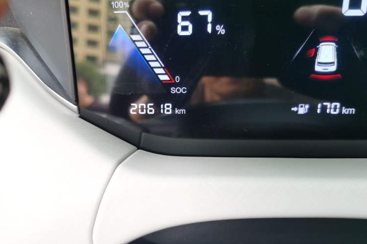 Used Bestune NAT 2023 PRO Comfortable Travel Battery-Swap Version 401km Odometer Close Up