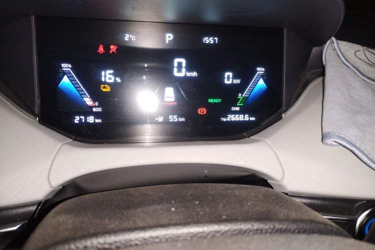 Used Bestune NAT 2023 PRO Comfortable Travel Extended Range Battery-Swap Version 401km Odometer Close Up