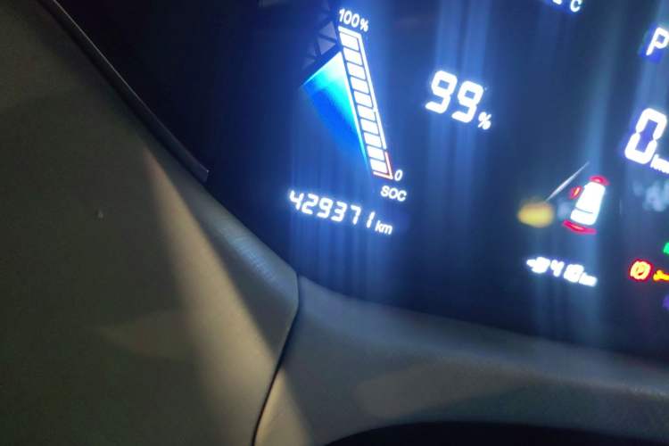 Used Bestune NAT 2022 Comfort Travel Version 100kW 419km Odometer Close Up