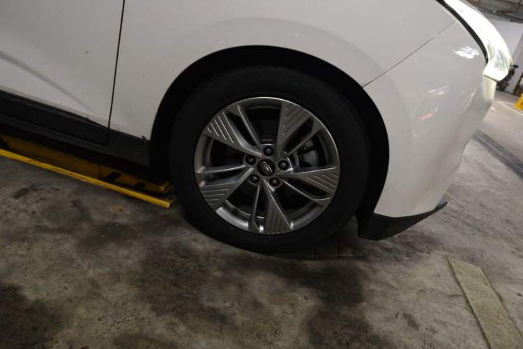 Used Bestune NAT 2021 Ride-Hailing Version Right Front Wheel Hub