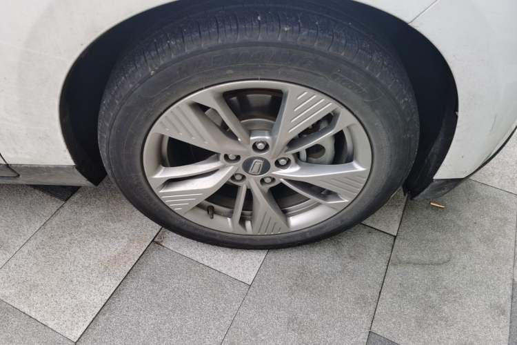 Used Bestune NAT 2023 PRO Comfortable Travel Battery-Swap Version 401km Right Front Wheel Hub