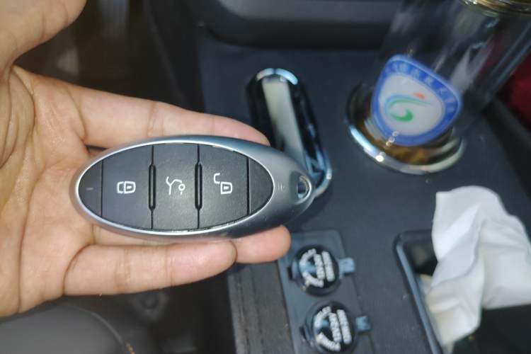 Used Bestune NAT 2023 PRO Comfort Travel Edition 419km Vehicle Key