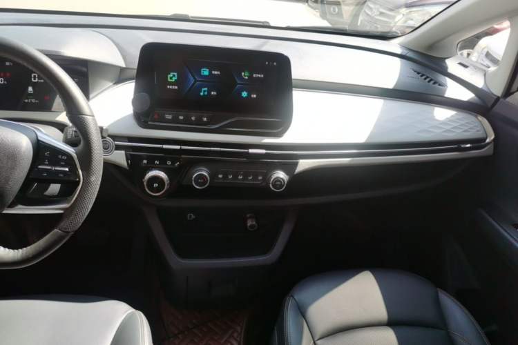 Used Bestune NAT 2021 Ride-Hailing Version Audio And AC Panel