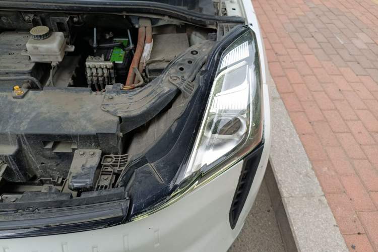 Used Bestune NAT 2021 Luxury Experience Edition Engine Bay Left