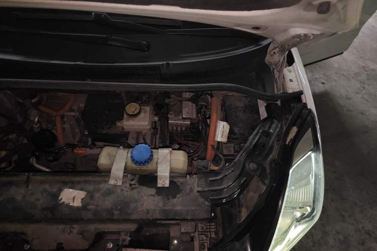 Used Bestune NAT 2021 Luxury Experience Edition Engine Bay Left