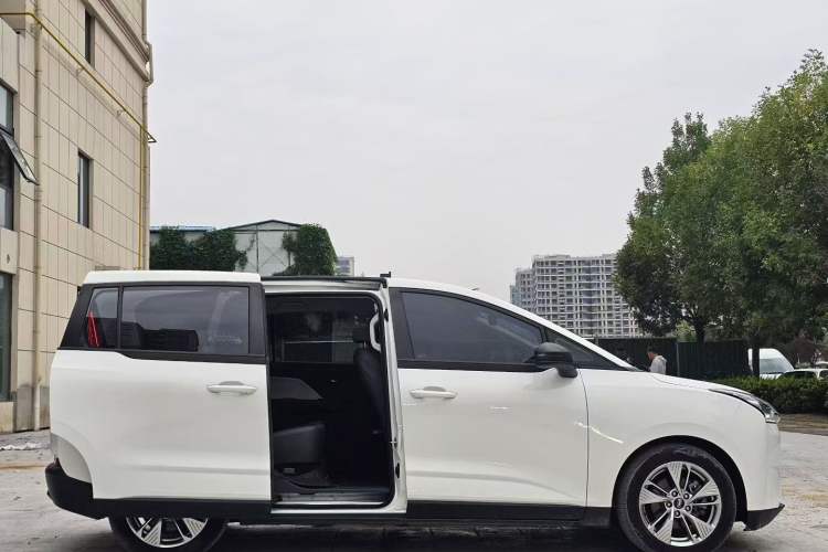 Used Bestune NAT 2021 Luxury Experience Edition Exterior 6
