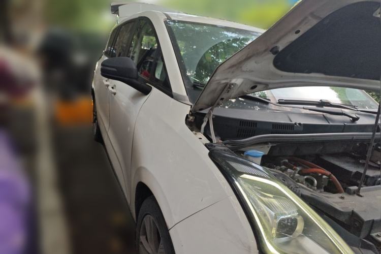 Used Bestune NAT 2021 Ride-Hailing Version Front Right 45 Deg