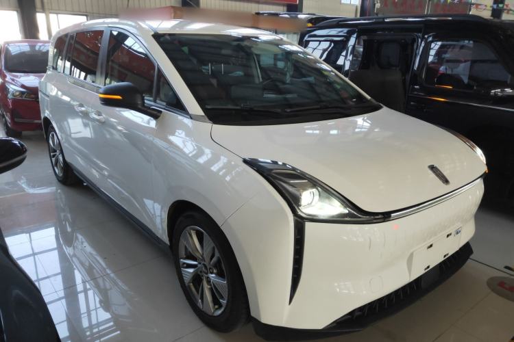 Used Bestune NAT 2021 Ride-Hailing Version Front Right 45 Deg