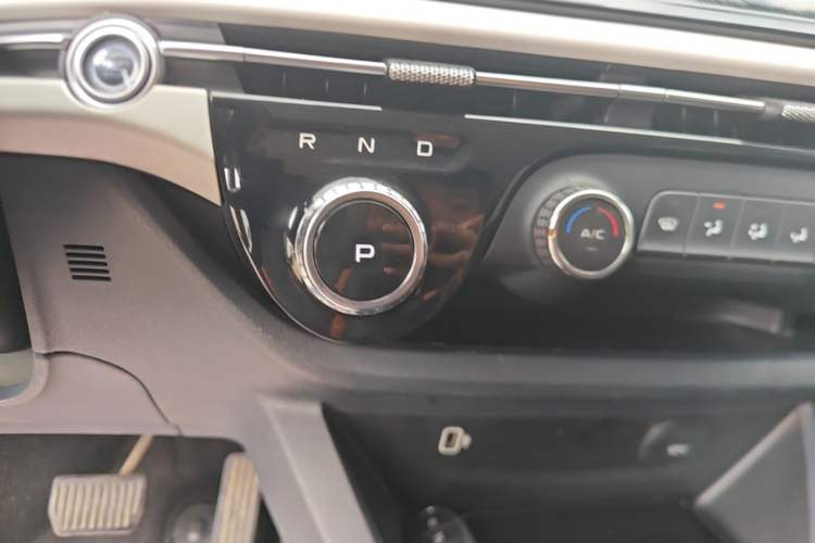Used Bestune NAT 2021 Market Expansion Edition Gear Lever