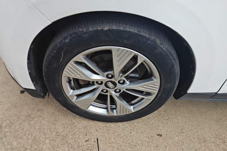 Used Bestune NAT 2021 Market Expansion Edition Left Front Wheel Hub