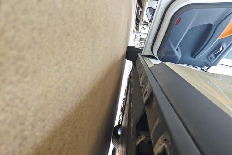 Used Bestune NAT 2021 Market Expansion Edition Left Side Sill