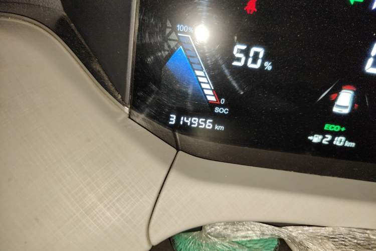 Used Bestune NAT 2021 Ride-Hailing Version Odometer Close Up
