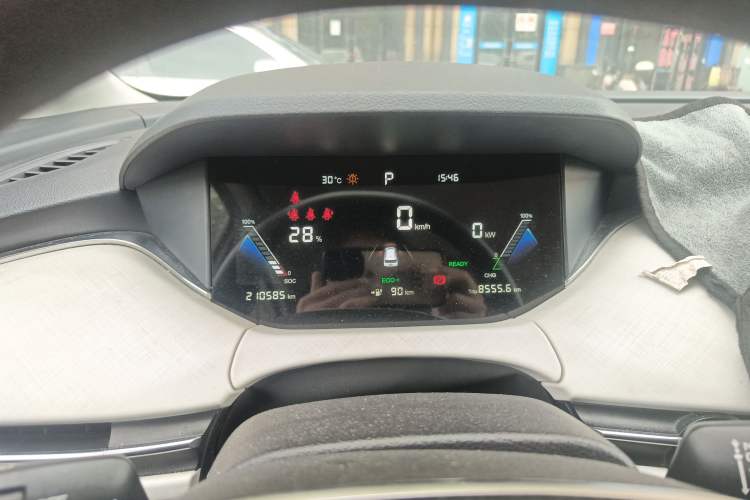 Used Bestune NAT 2021 Luxury Experience Edition Odometer Close Up