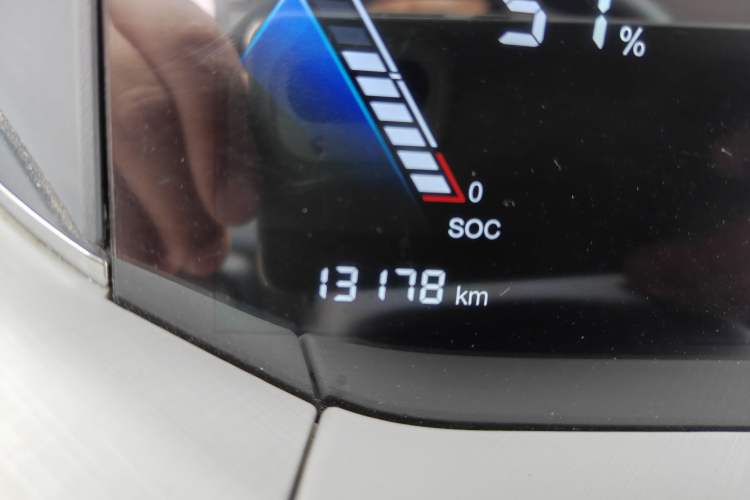 Used Bestune NAT 2021 Luxury Experience Edition Odometer Close Up