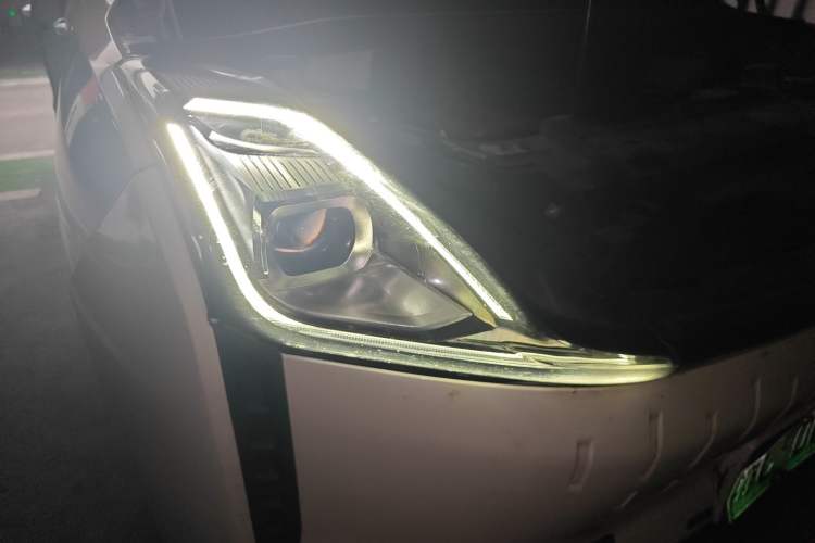 Used Bestune NAT 2021 Luxury Experience Edition Right Front Headlight