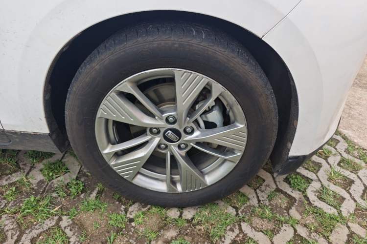 Used Bestune NAT 2021 Luxury Experience Edition Right Front Wheel Hub