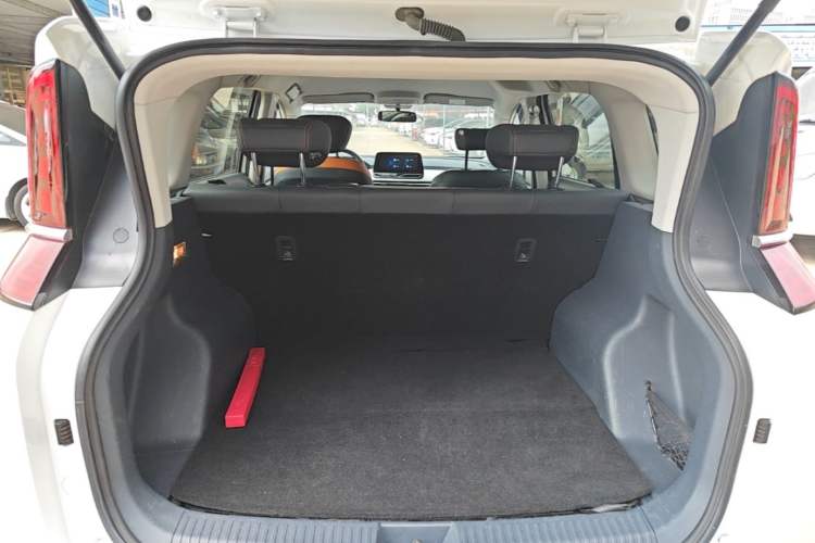 Used Bestune NAT 2021 Market Expansion Edition Trunk
