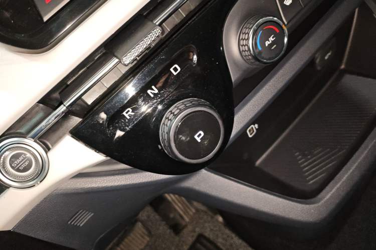 Used Bestune NAT 2022 Enjoy Travel Battery-Swap Version 100kW 401km Gear Lever