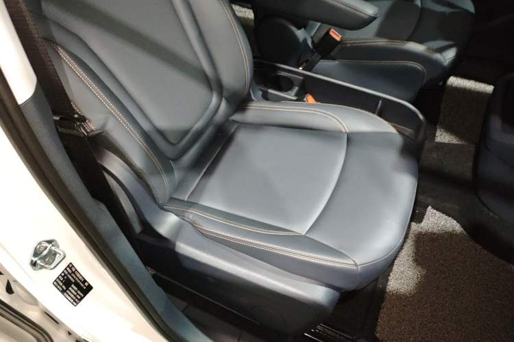 Used Bestune NAT 2022 Enjoy Travel Battery-Swap Version 100kW 401km Right Front Seat