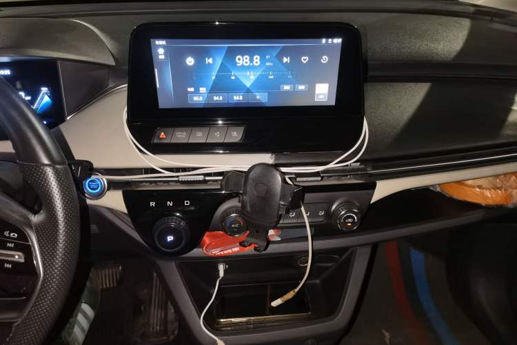 Used Bestune NAT 2022 Enjoy Travel Edition 100kW 425km Audio And AC Panel