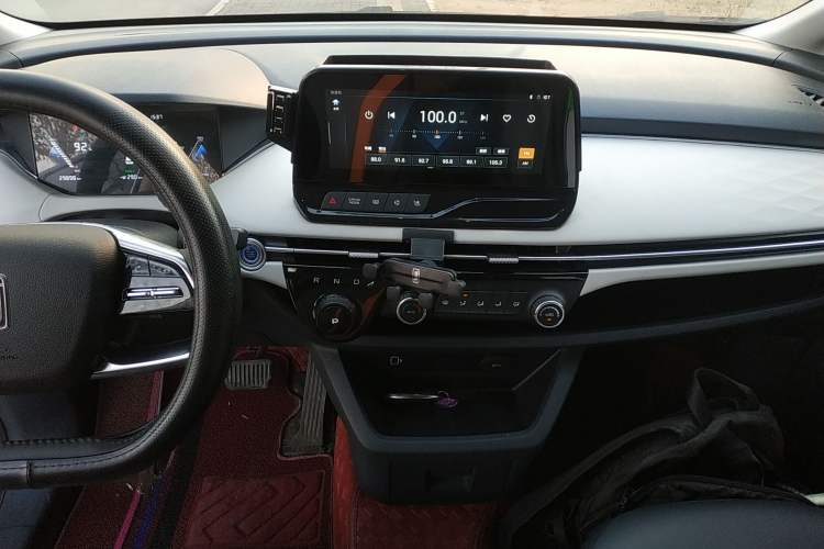 Used Bestune NAT 2022 Enjoy Travel Battery-Swap Version 120kW 401km Audio And AC Panel