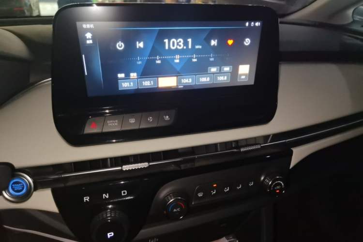 Used Bestune NAT 2022 Comfort Travel Version 100kW 419km Audio And AC Panel