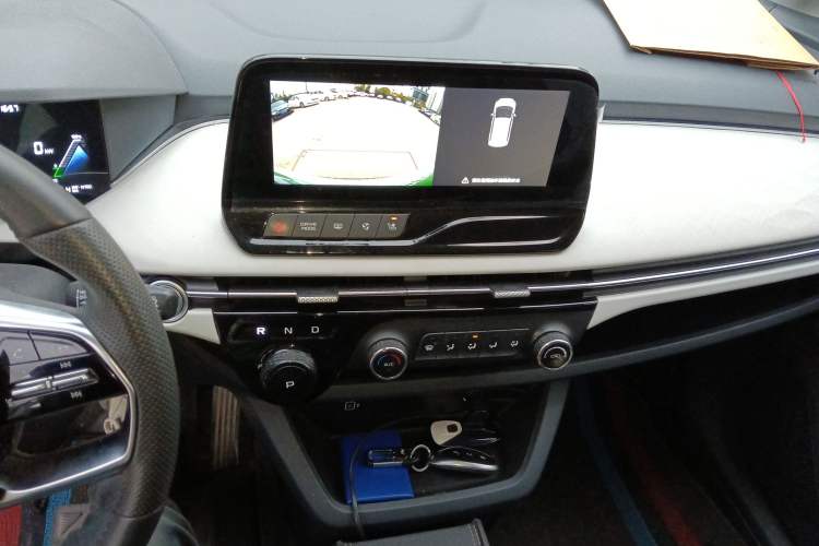 Used Bestune NAT 2022 Comfortable Travel Battery-Swapping Taxi Version Audio And AC Panel