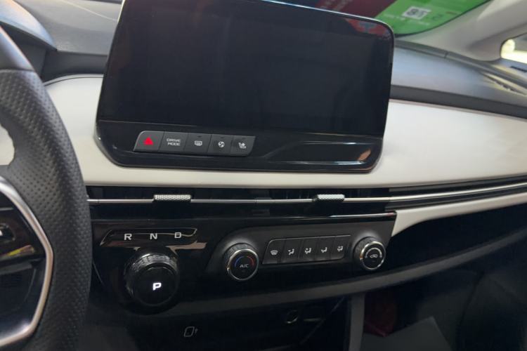 Used Bestune NAT 2022 Comfortable Travel Battery-Swap Version 100kW 414km Audio And AC Panel