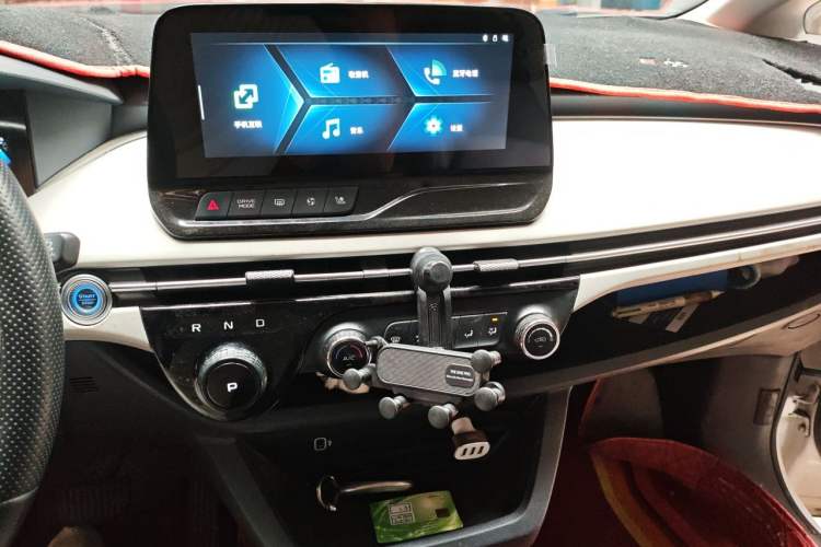 Used Bestune NAT 2022 Comfortable Travel Rental Edition Audio And AC Panel