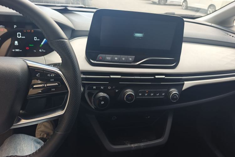 Used Bestune NAT 2022 Comfortable Travel Rental Edition Audio And AC Panel